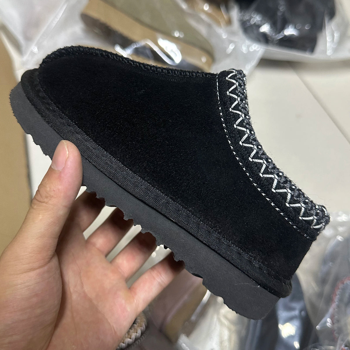 Children "Tasman" Genuine Leather Slipper